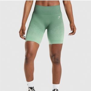 Gymshark Adapt Ombre Seamless Cycling Shorts
- Green/Light Green